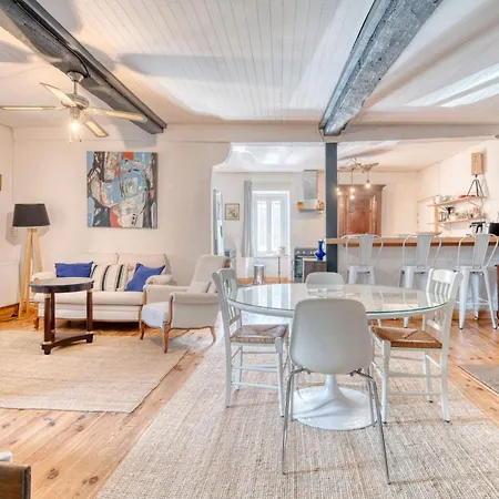 Charmante Et élégante Ferme Rénovée Dourgne